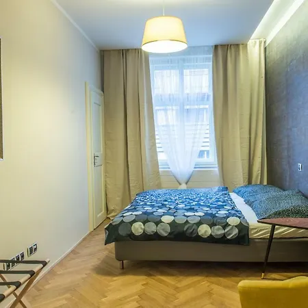 Exclusive 3 Bedroom Top-notch Flat, Great Location Lejlighed *