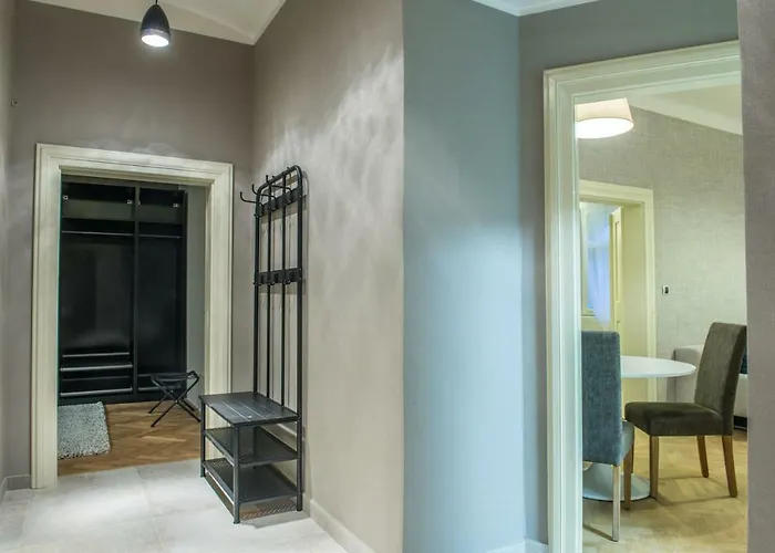 Exclusive 3 Bedroom Top-notch Flat, Great Location Διαμέρισμα *