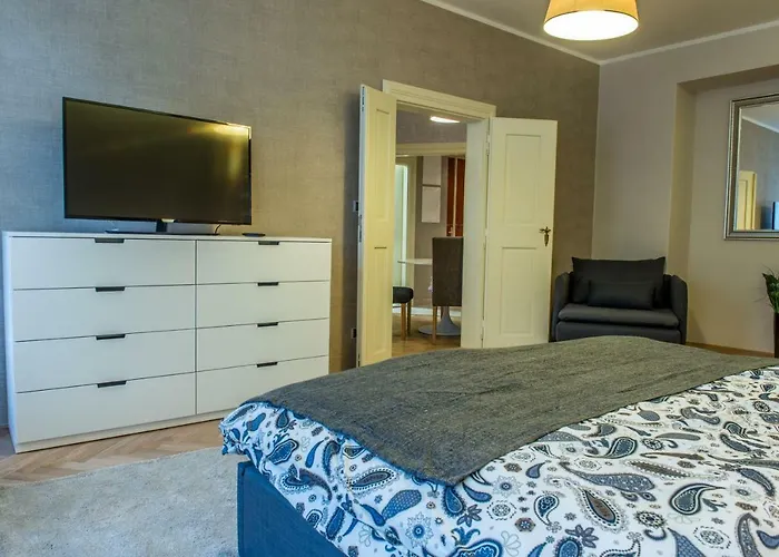 Exclusive 3 Bedroom Top-notch Flat, Great Location * Πράγα