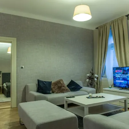 Lägenhet Exclusive 3 Bedroom Top-notch Flat, Great Location Prag