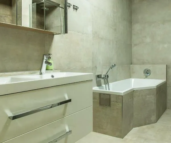Apartment Exclusive 3 Bedroom Top-notch Flat, Great Location Prag